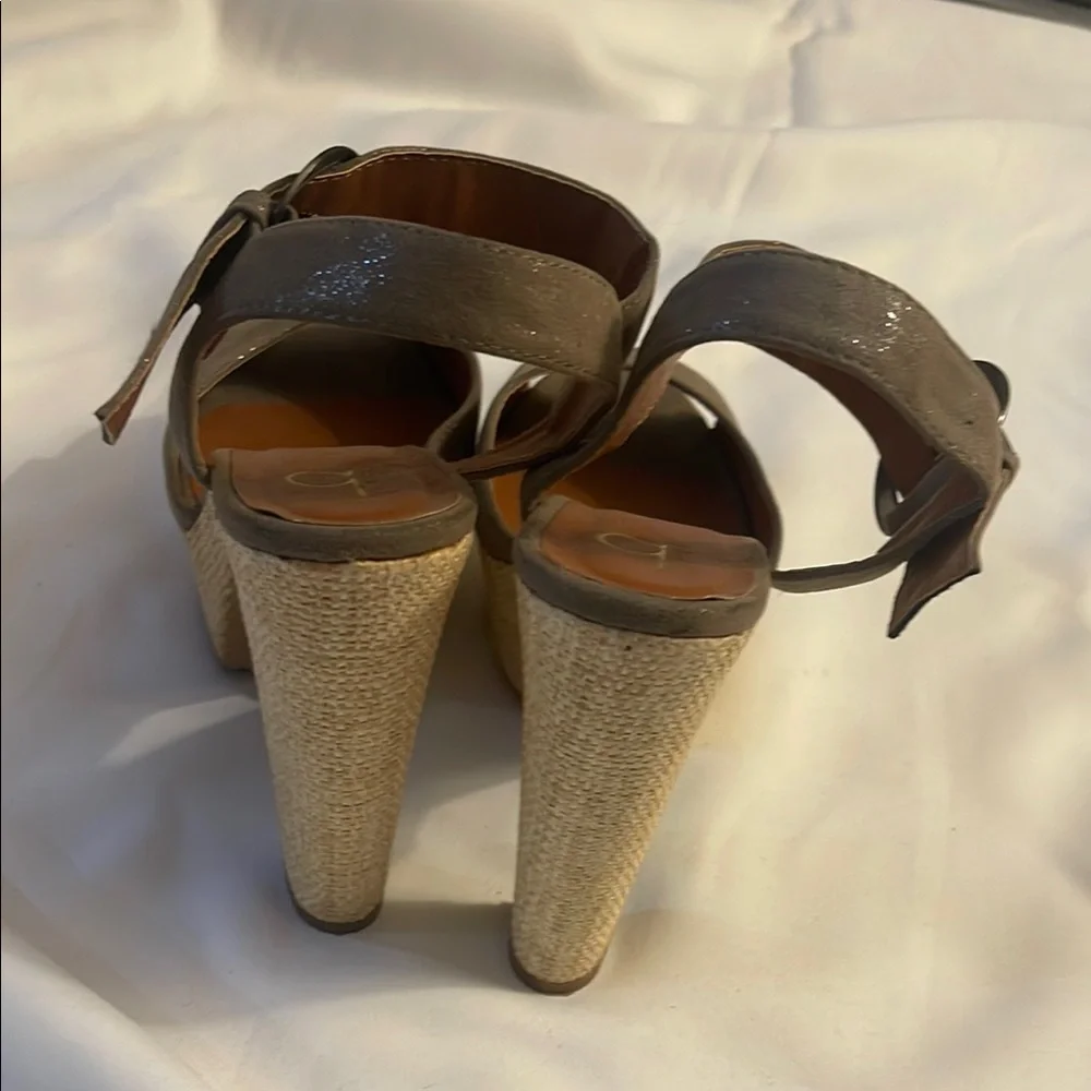 Bakers Gray Platform Heels‎ Excellent Condition